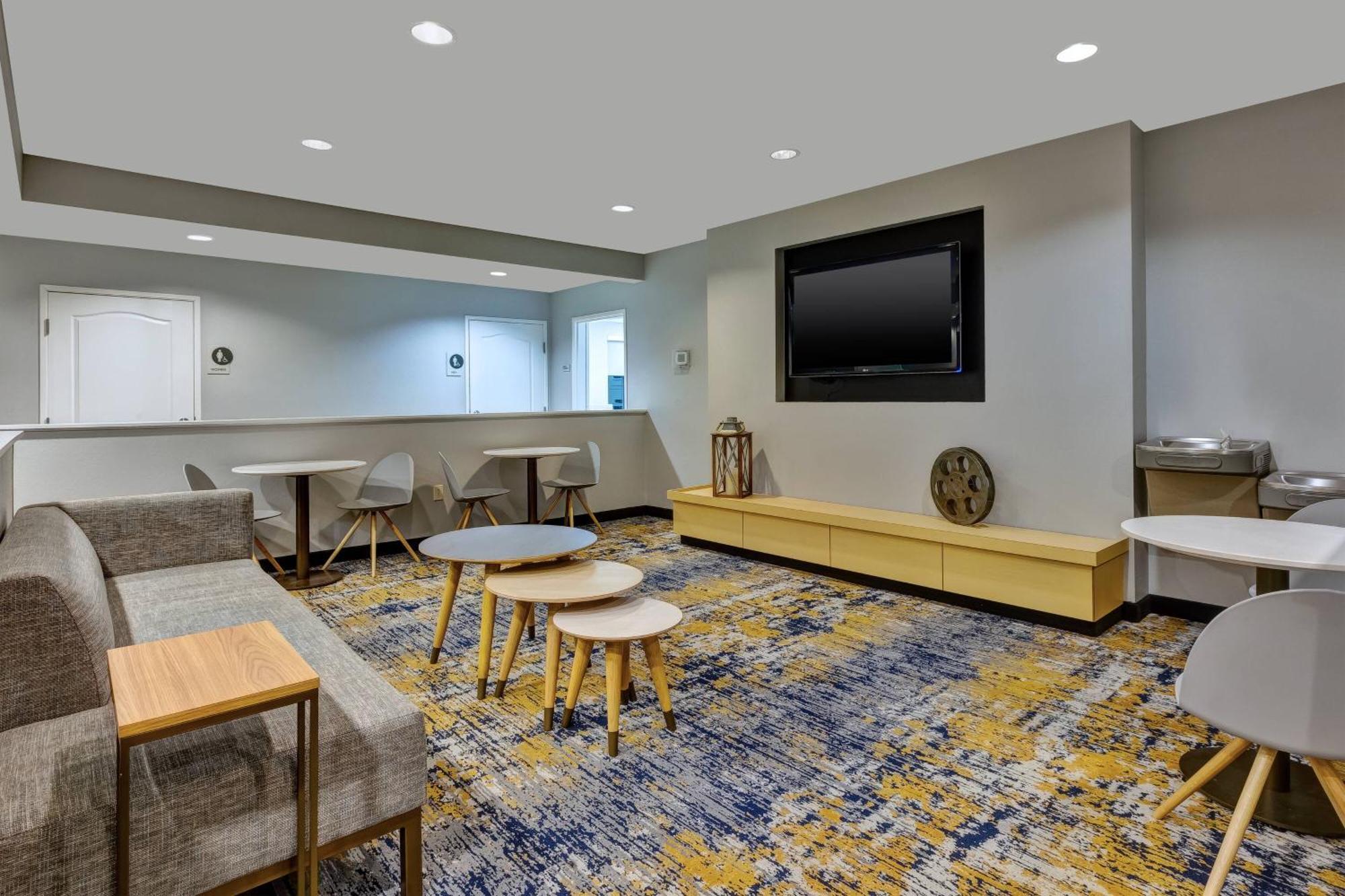 Towneplace Suites By Marriott Nashville Airport מראה חיצוני תמונה
